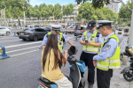 阜阳市城区多个路口启用抓拍二轮电动车等非机动车“未带头盔”，“闯红灯”设备